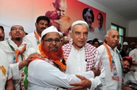 Maulana Mohamad Kasim, ex chairmen of BJP minority morcha, joined congress at Congress Bhawan in sector 35, Chandigarh